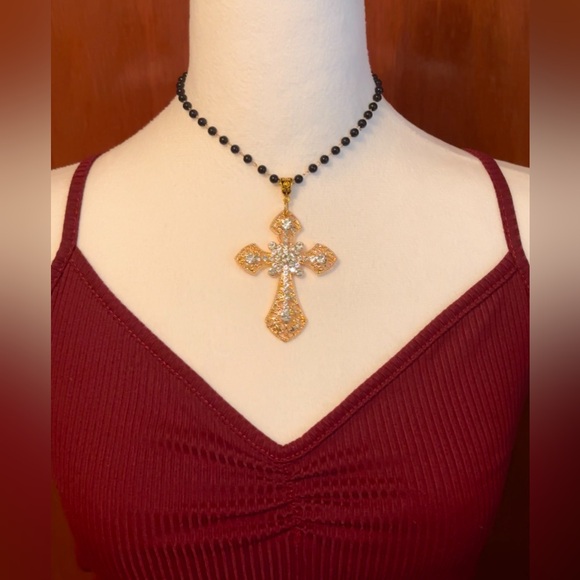 Gold Tone Gothic Statement Cross Charm Rosary Choker Necklace Choker Black Beads - Picture 6 of 12